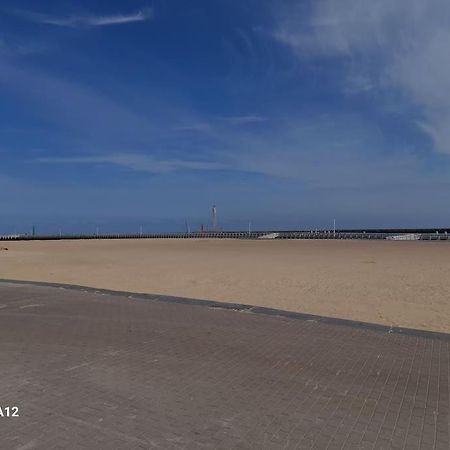 Suite Kursaal Met Zeezicht Oostende Exteriör bild