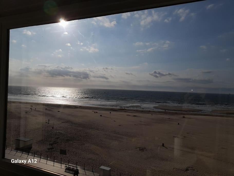 Suite Kursaal Met Zeezicht Oostende Exteriör bild